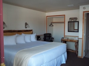 King Bed Room in Pinedale Wyoming